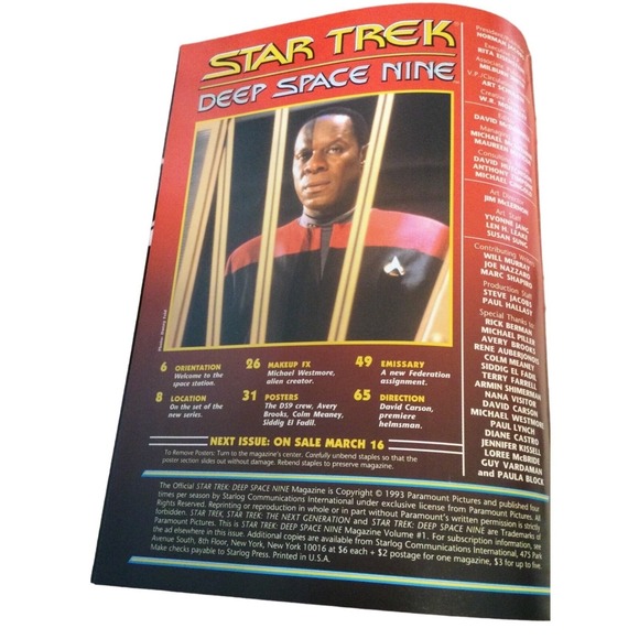 Star Trek Deep Space Nine Collectors Golden Premium Edition w/Posters - Picture 3 of 6